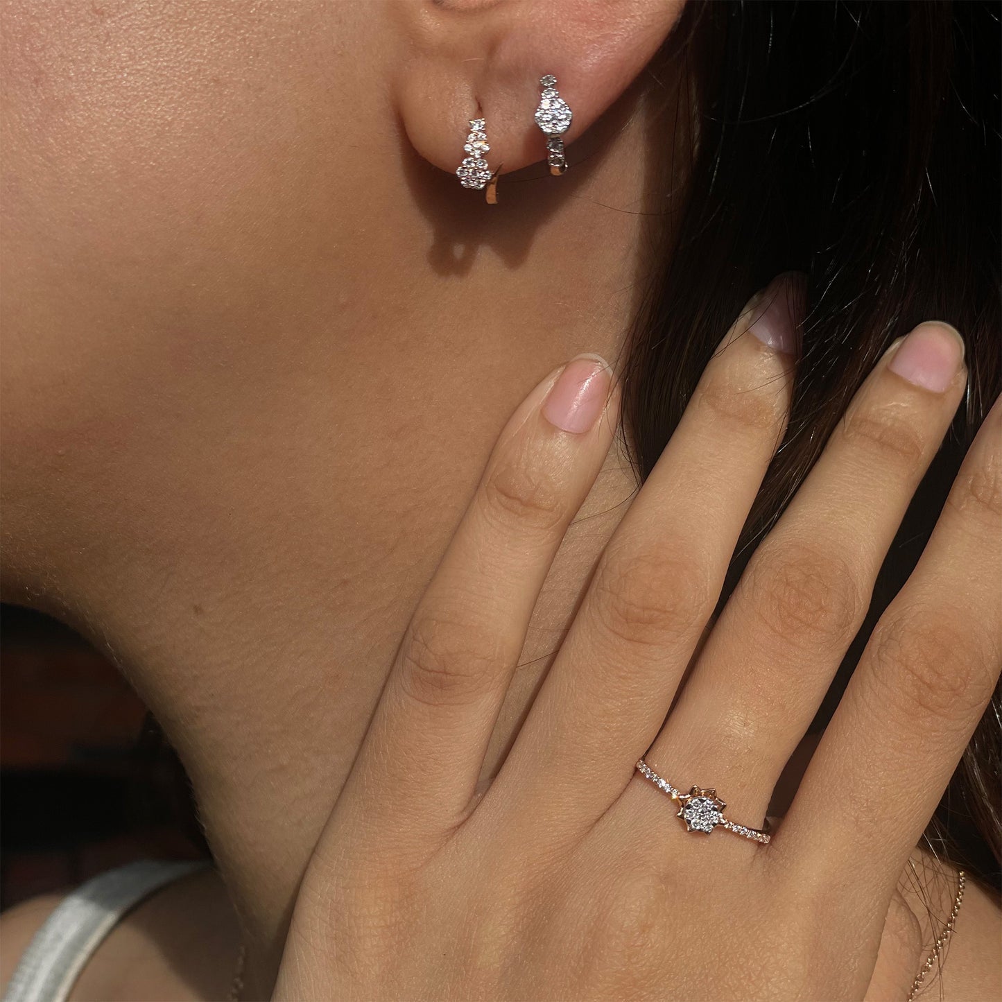 0.80 TCW Round Cut Moissanite Huggies Earrings in Gold 2