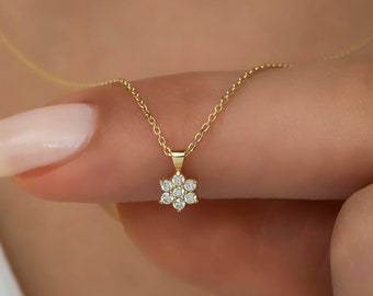 0.12 TCW Round Cut Floral Style Moissanite Necklace