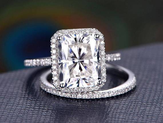 3.0 CT Radiant Cut Halo Style Moissanite Bridal Ring Set 1