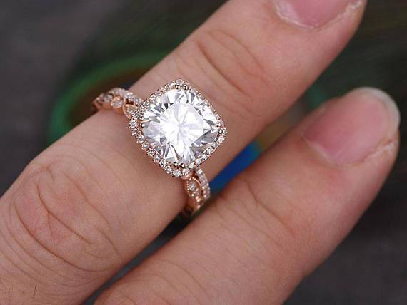 1.0 CT Cushion Cut Halo Moissanite Bridal Ring Set 2