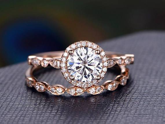 0.75 CT Round Halo Pave Moissanite Bridal Ring Set 2